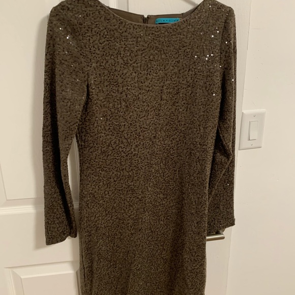 Dress - Picture 1 of 3